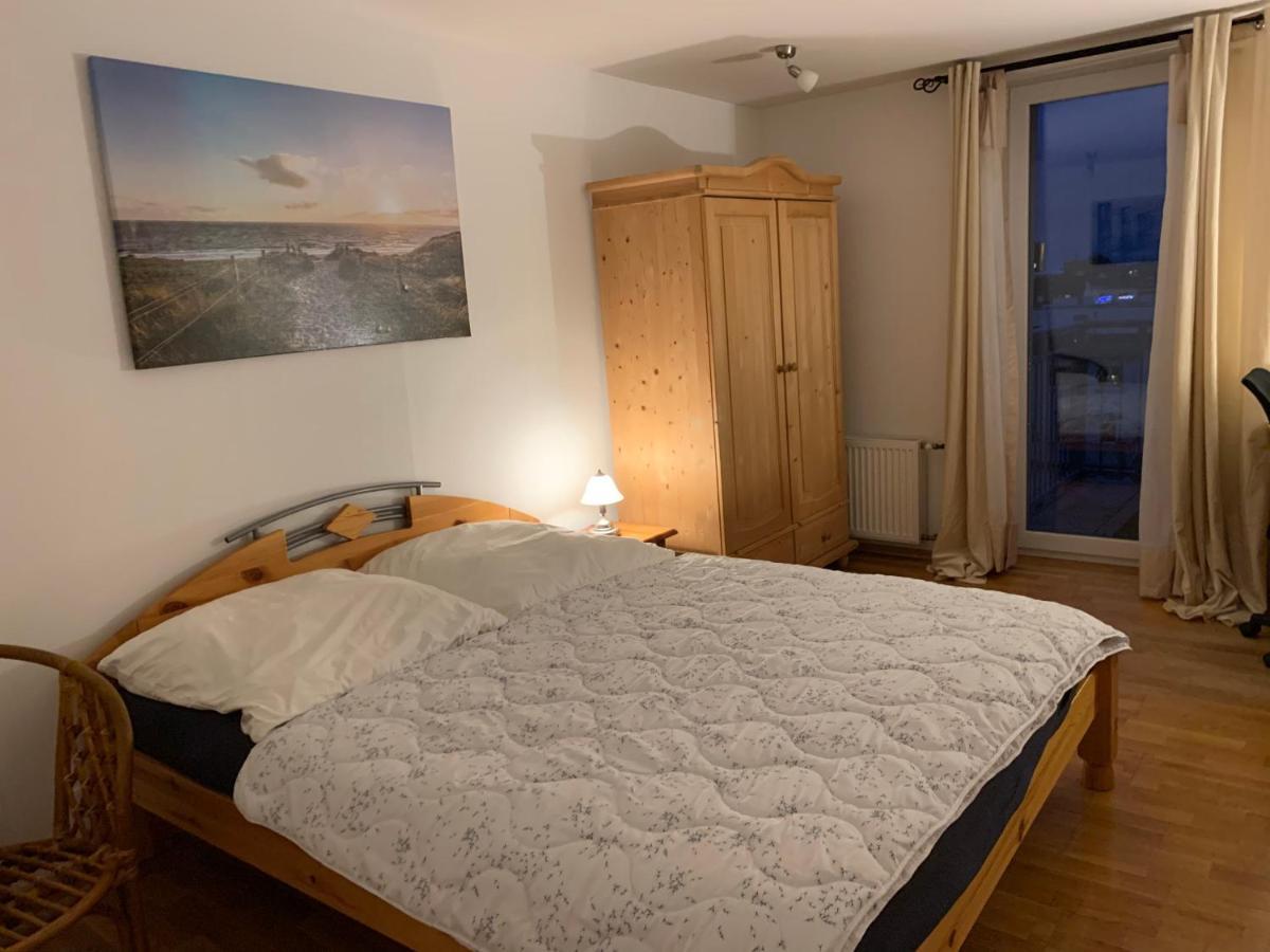 Südstadt-FeWo mit großem Balkon nahe City und Meer - über den Dächern von WHV Wilhelmshaven Exterior foto